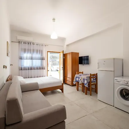 Apart-hotel Oresti *