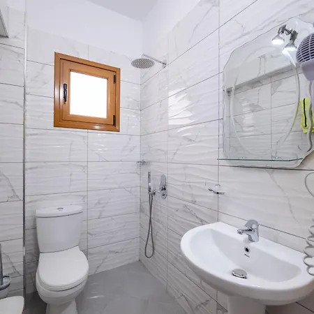 Apart-hotel Oresti *